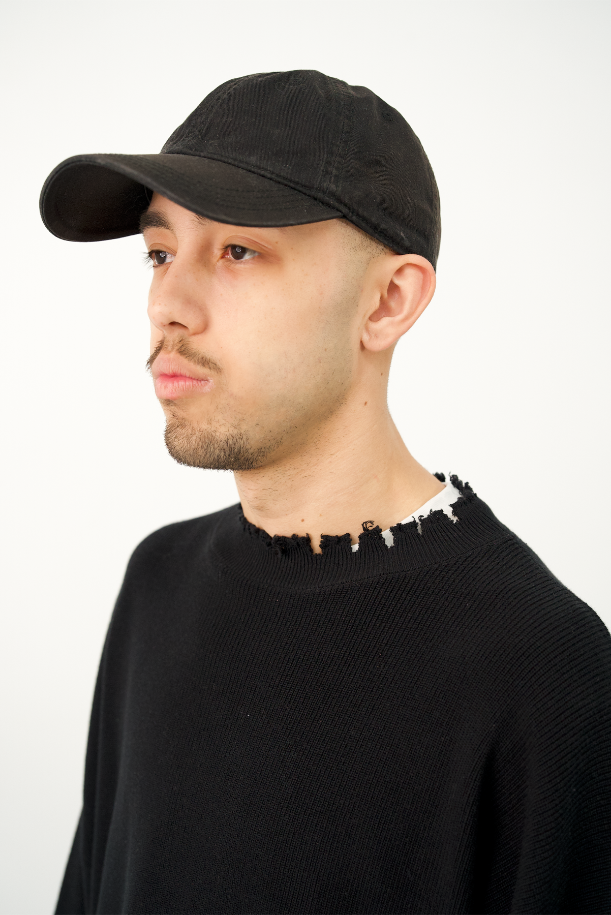 DESTROY KNIT - BLACK
